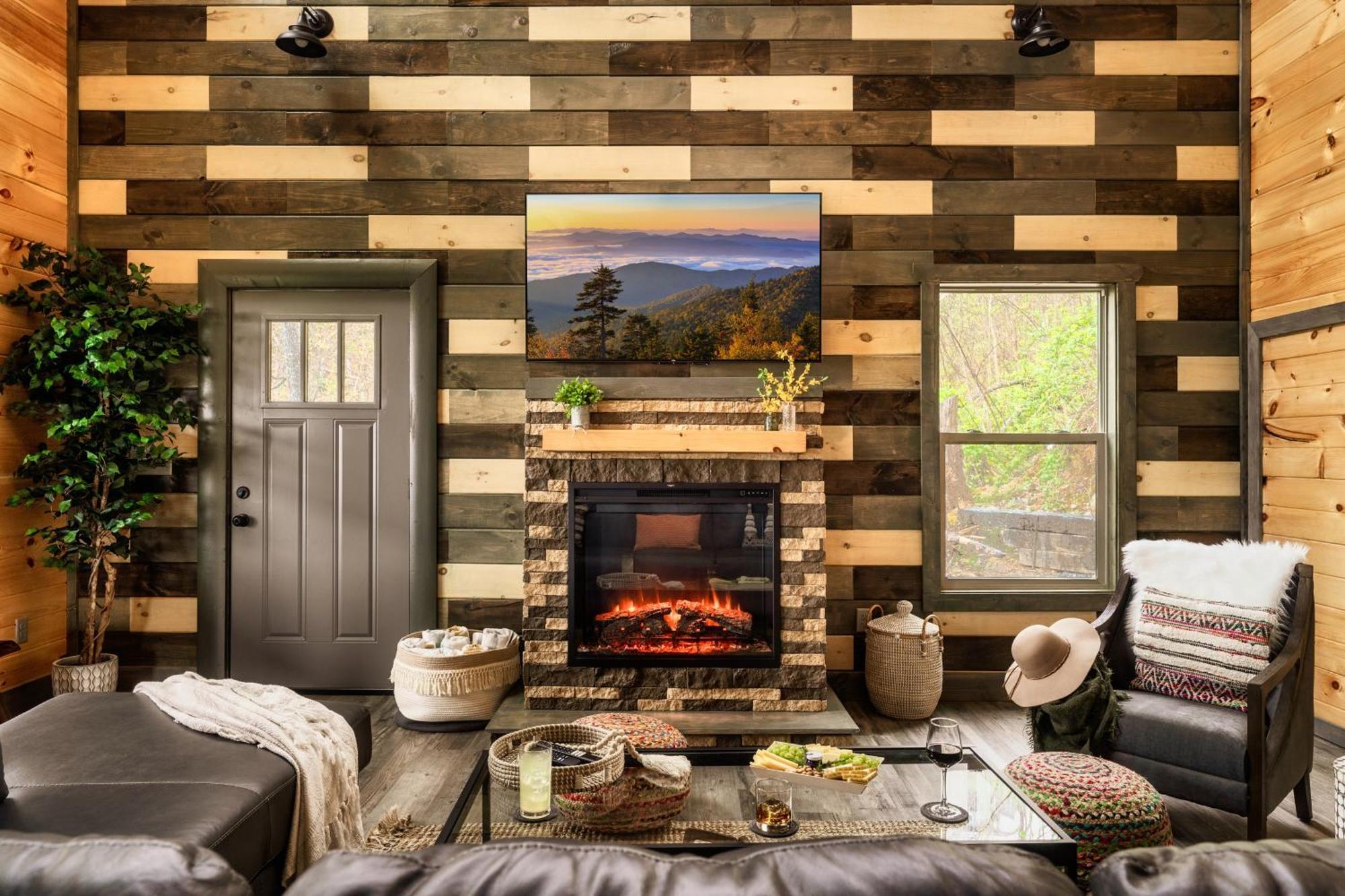 Mountainscape - Brand New Cabin W Views - Hottub - Firetable - Ps5 - Pooltable - 3 Pools Gatlinburg Luaran gambar